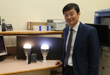 HKU Chair of Power Electronics Professor Ron Hui led sustainable lighting systems research brings new LED products and theory breakthrough