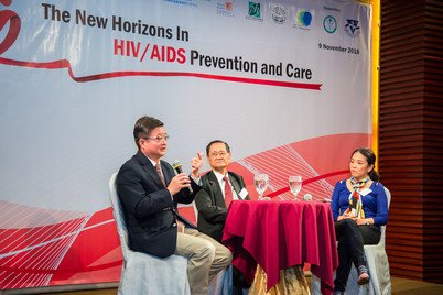 Professor Zhiwei Chen (left) advocating Treatment as Prevention in a Hong Kong Community Forum 
