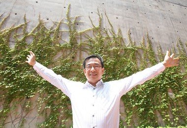 HKU Geography Chair Professor Jim Chi-yung receives LC Chadwick Award 2014 for Arboricultural Research