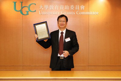 Professor Chuyang Tang is conferred the inaugural RGC Senior Research Fellow for his world-leading research and development works on membranes and filters